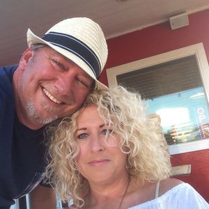 Meet your Posher, Niki